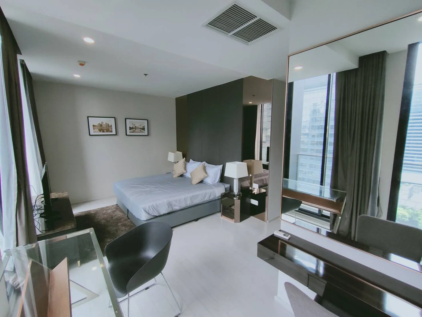 Property photos for Noble Ploenchit