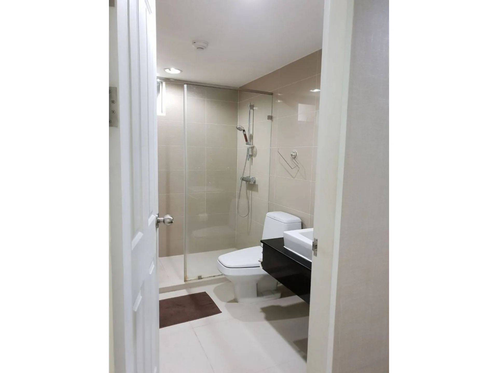 Property photos for Belle Grand Rama 9