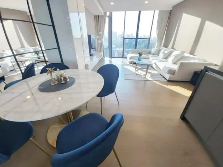 Property photos for Siamese Exclusive Queens