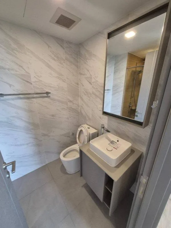 Property photos for Taka Haus Ekamai 12