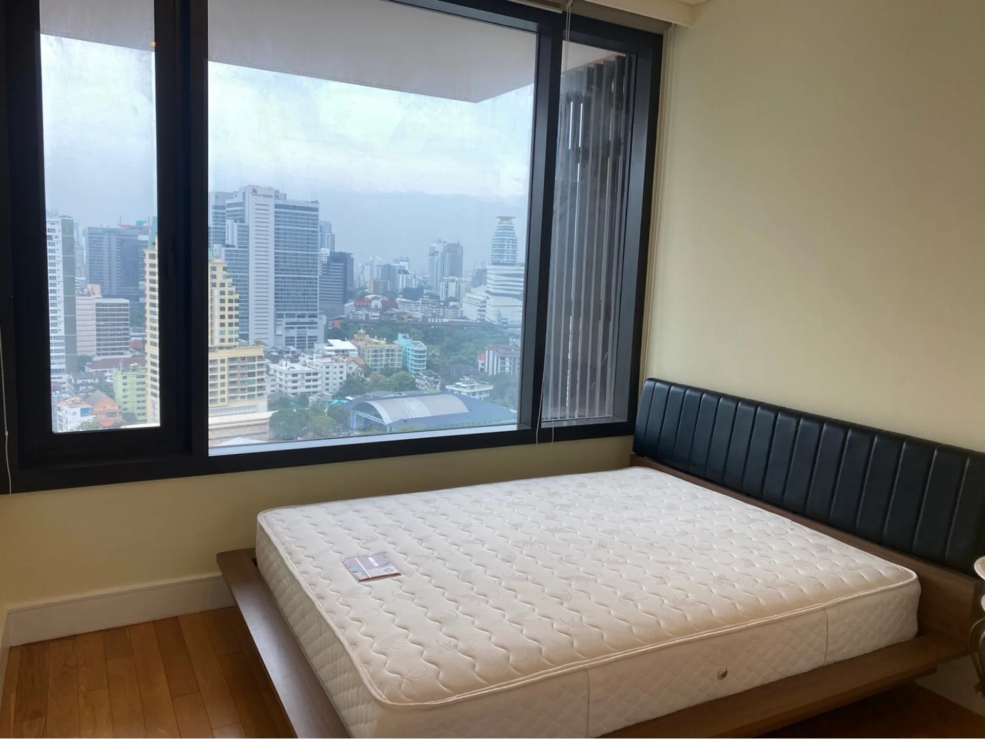Property photos for Aguston Sukhumvit 22