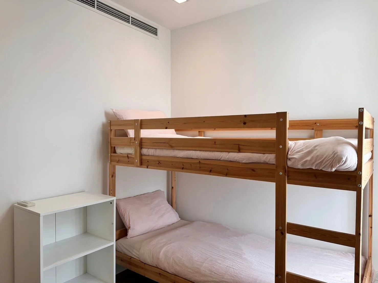 Property photos for Noble BE 33