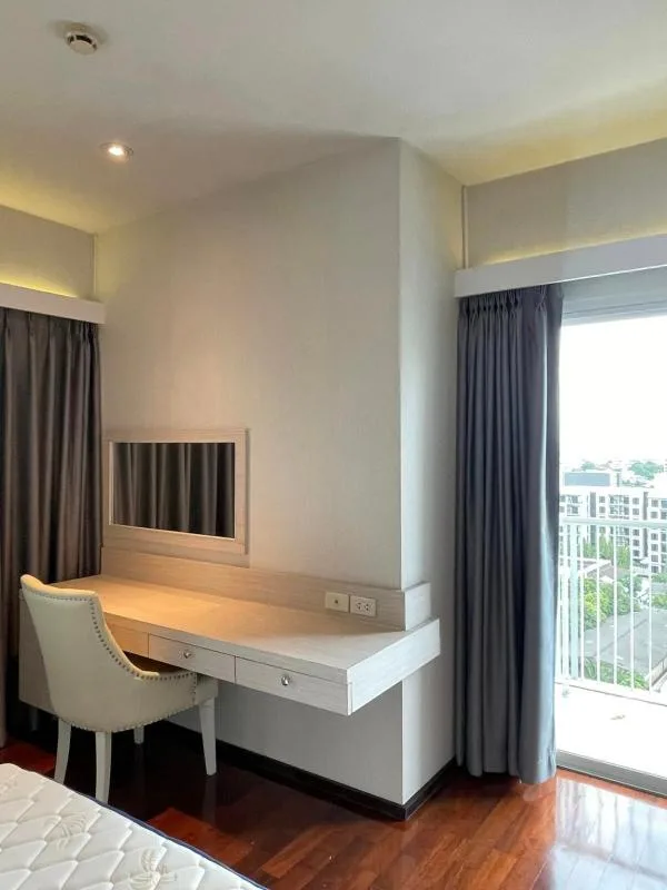 Property photos for Noble Ora