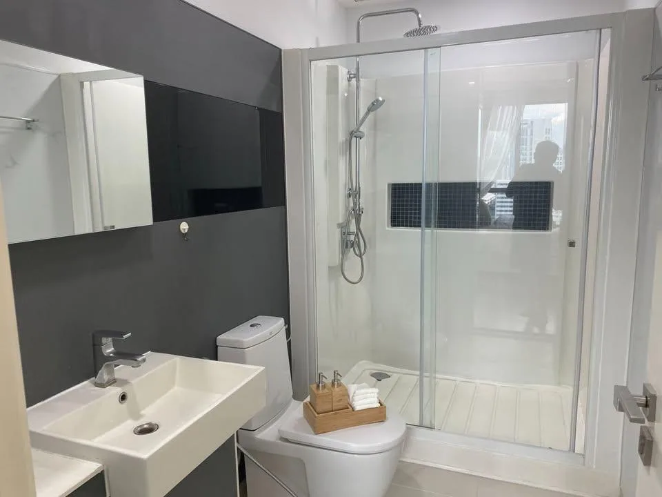 Property photos for The Room Sukhumvit 62