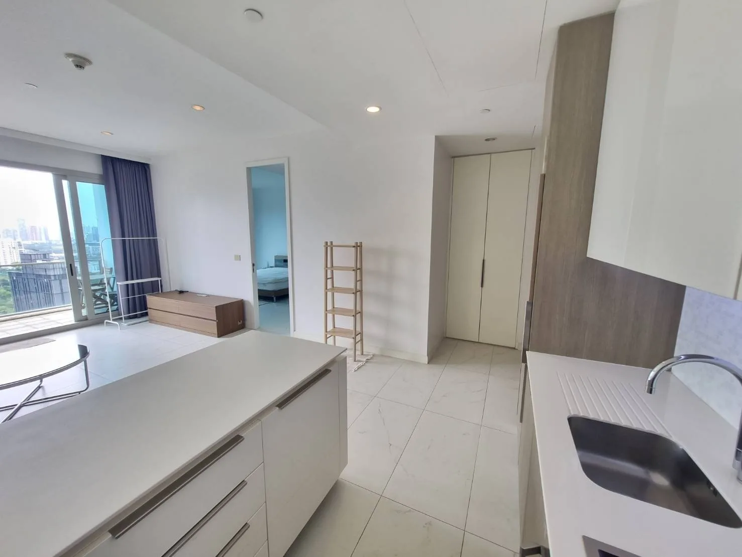 Property photos for 185 Rajadamri