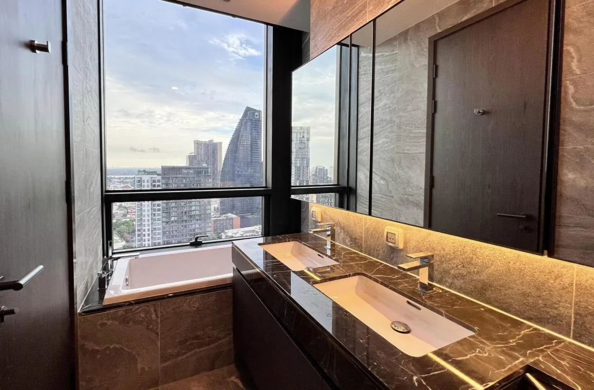 Property photos for The Esse Sukhumvit 36