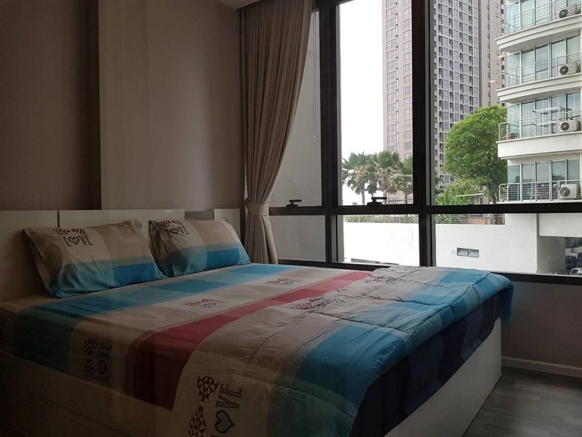 Property photos for The Room Sukhumvit 69