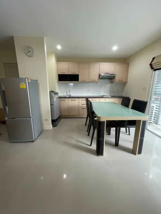 Property photos for Metro Park Sathorn