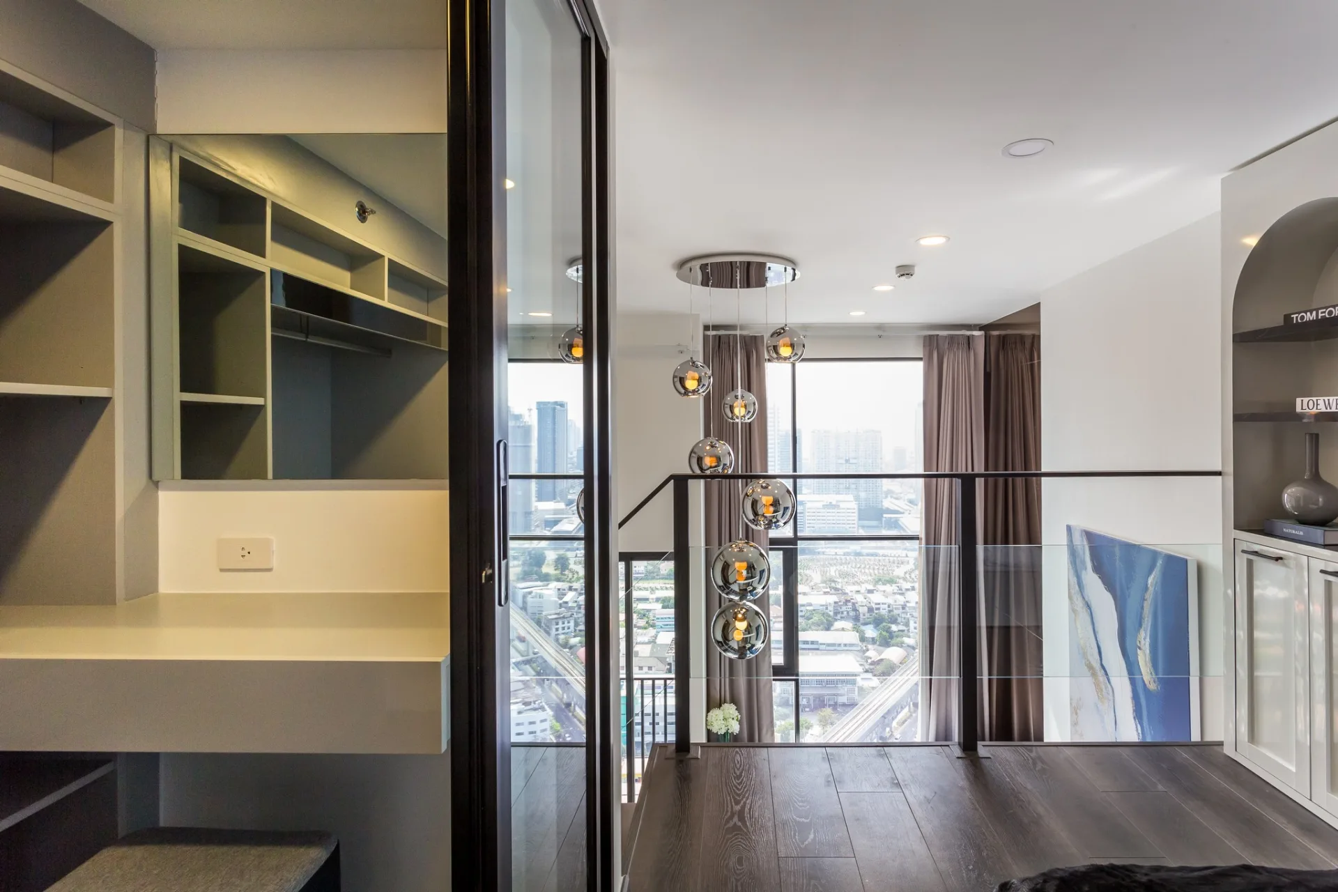 Property photos for Knightsbridge Space Ratchayothin