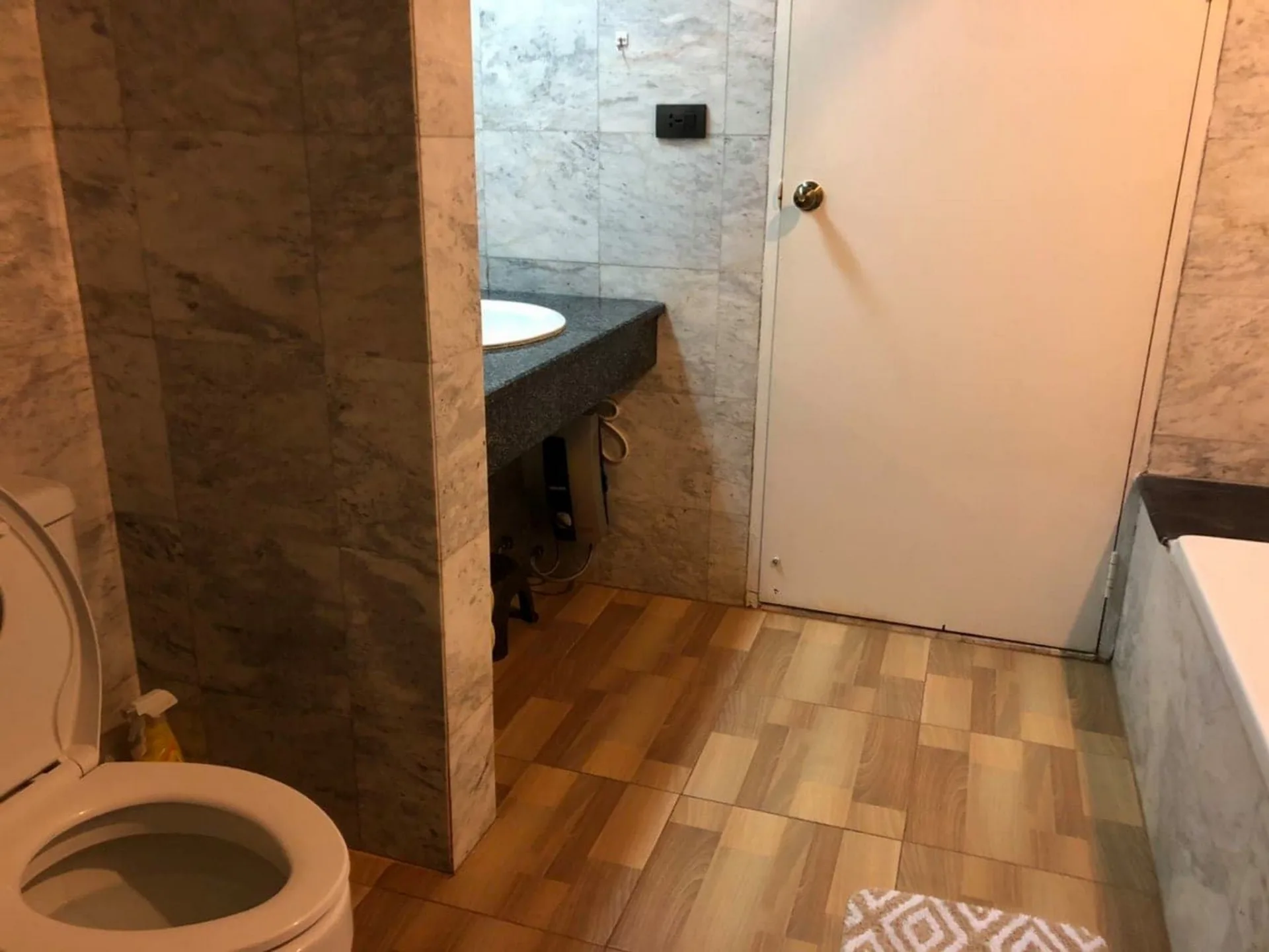 Property photos for The Royal Place 1