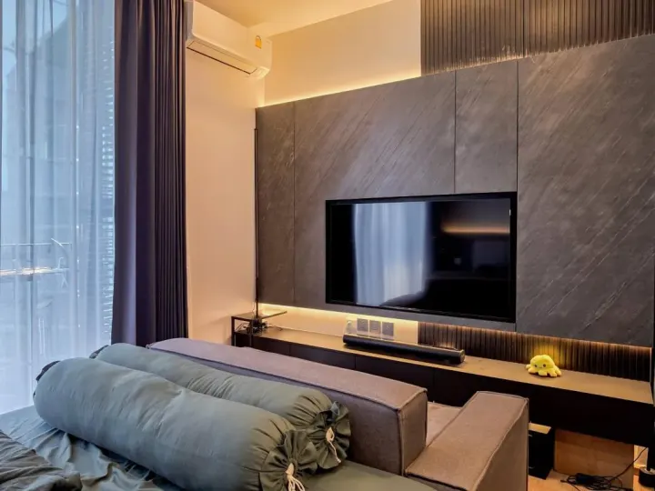 Property photos for Noble Around Ari