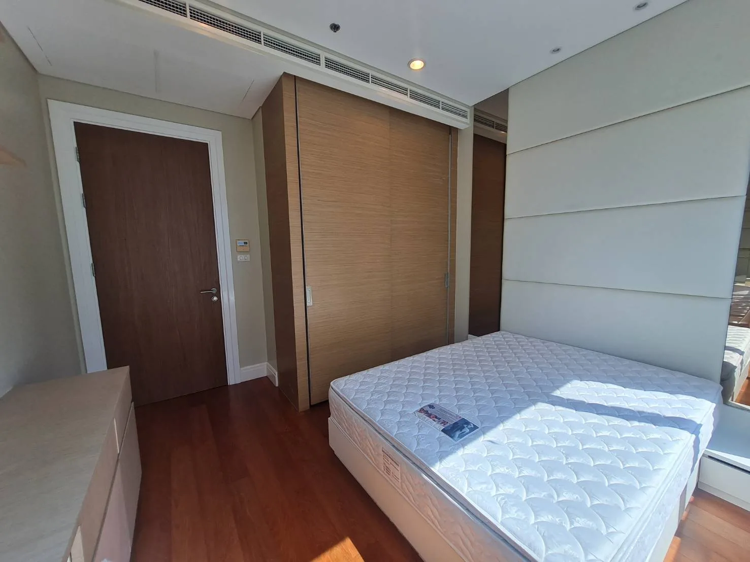 Property photos for Bright Sukhumvit 24