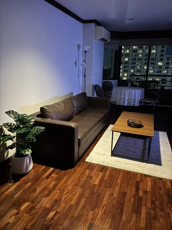 Property photos for Lake Avenue 16