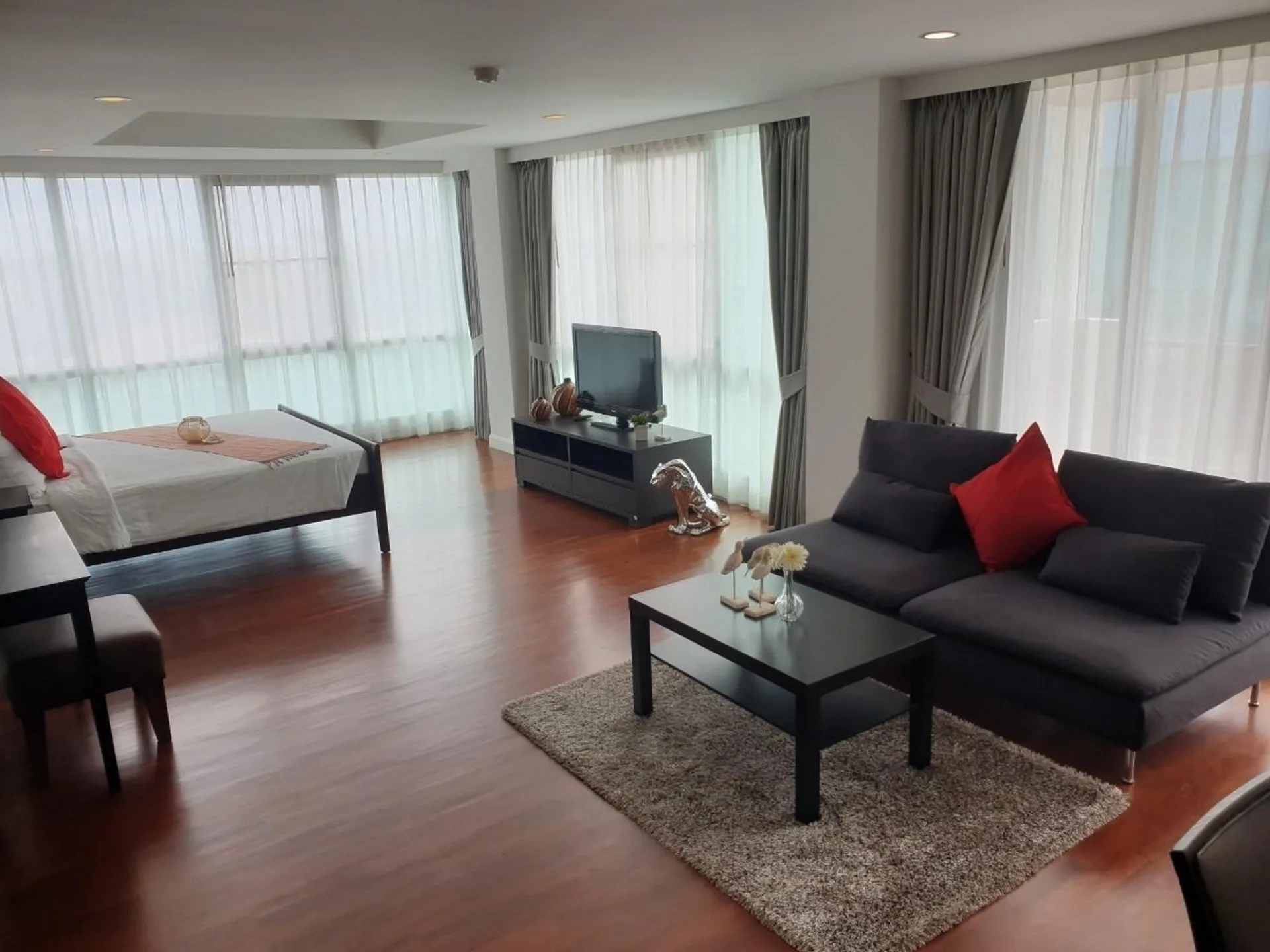 Property photos for Sathorn Gallery Residences
