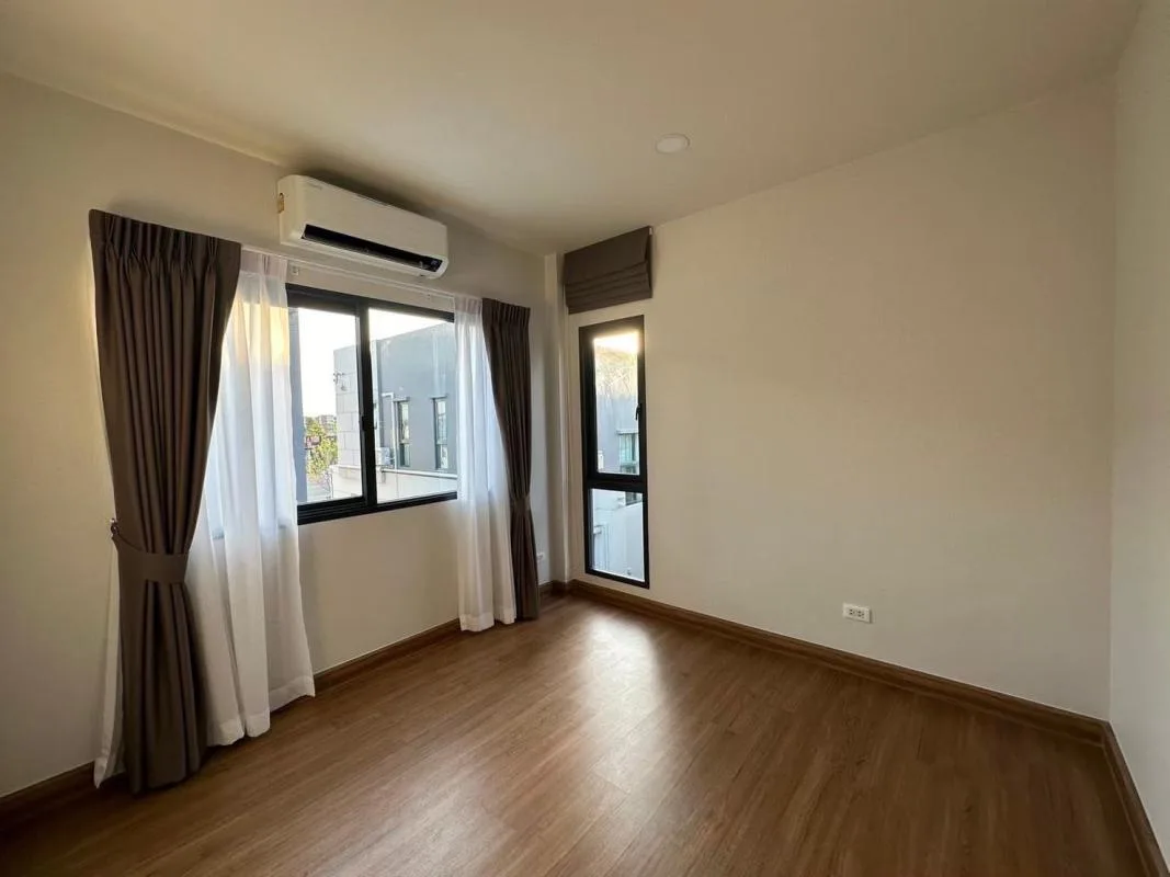 Property photos for Centro Bangna - Km.7