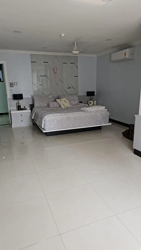 Property photos for Oriental Towers