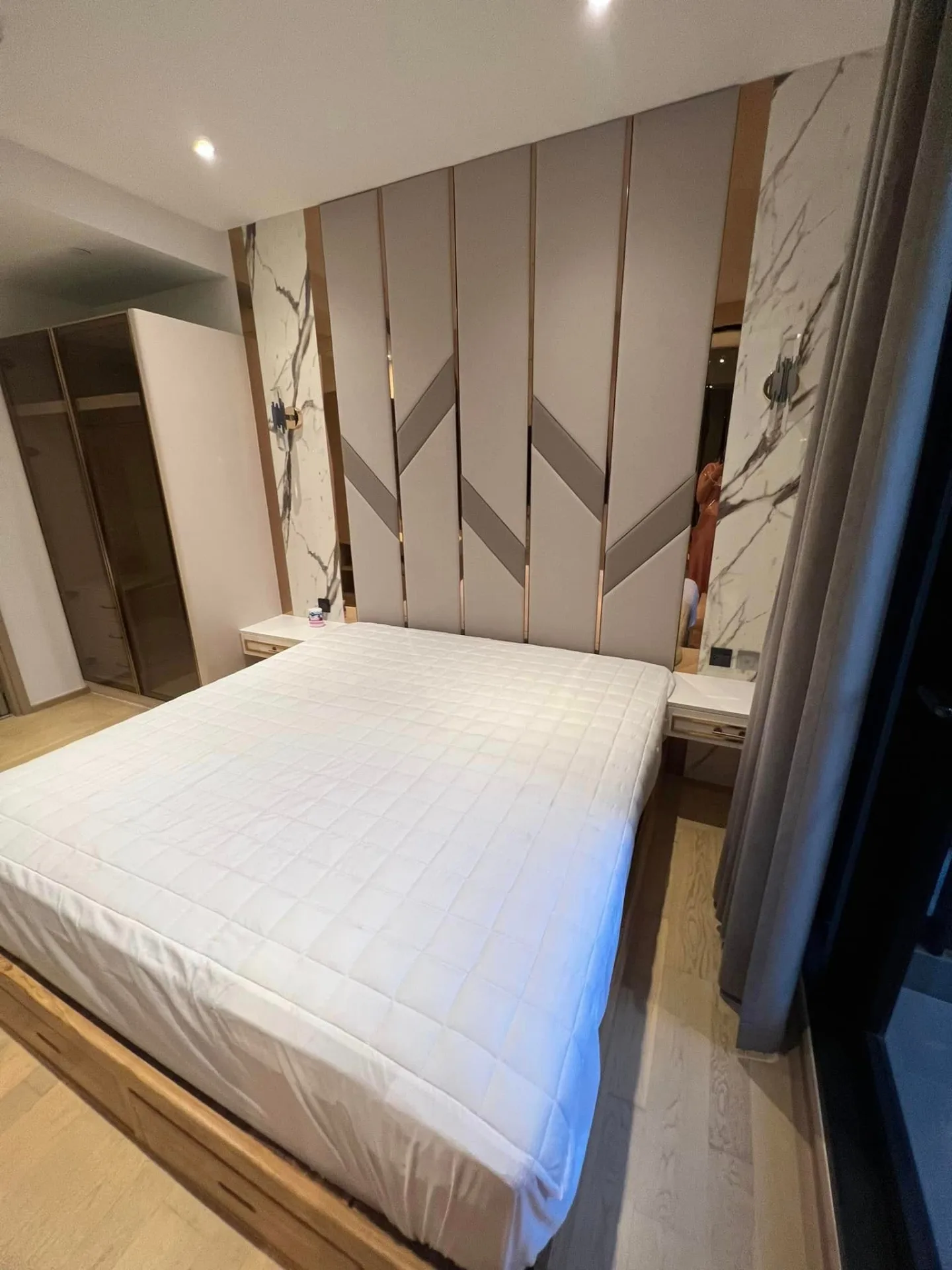 Property photos for ASHTON Asoke - Rama 9