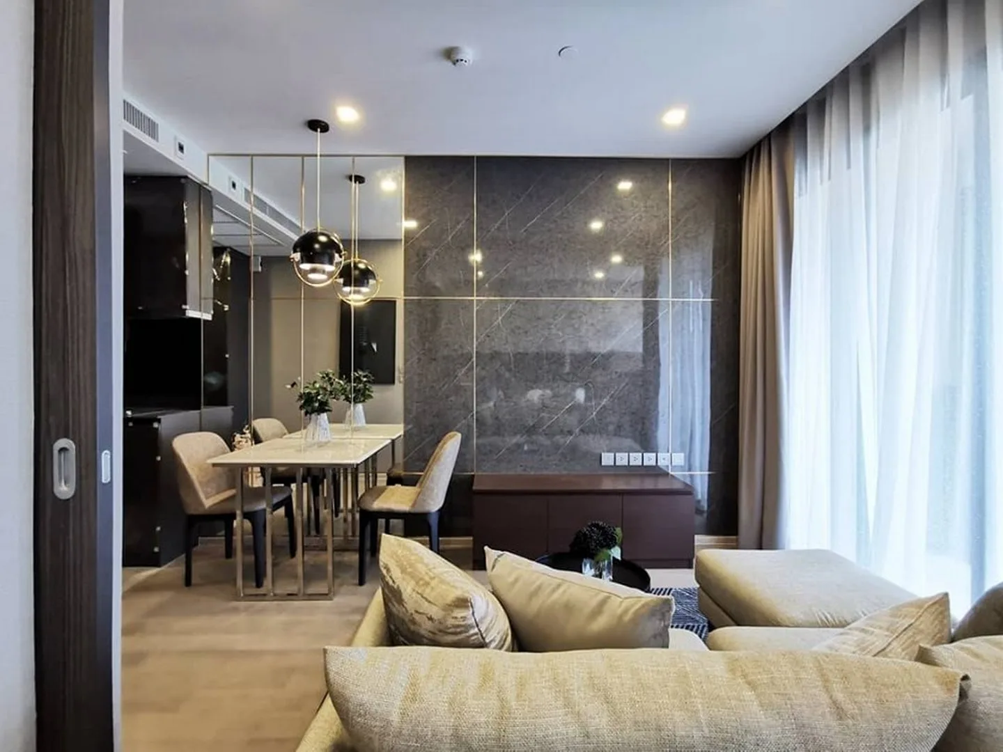 Property photos for Ashton Asoke