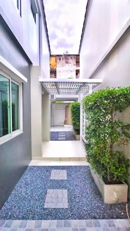 Property photos for The Village Bangna Km.10