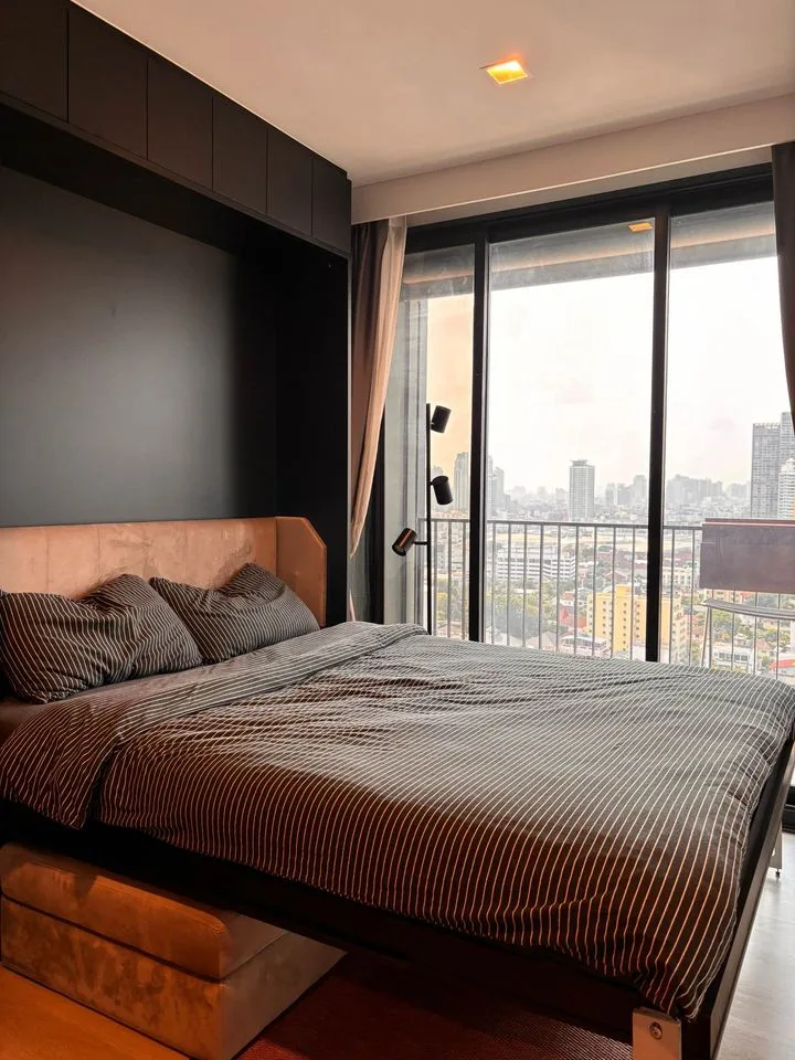 Property photos for THE LINE Phahonyothin Park