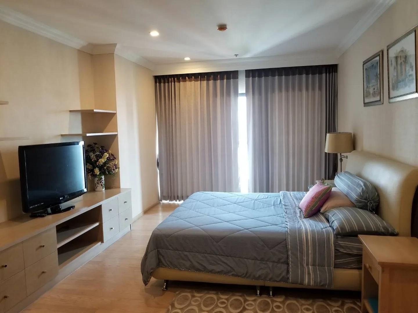 Property photos for Noble Remix