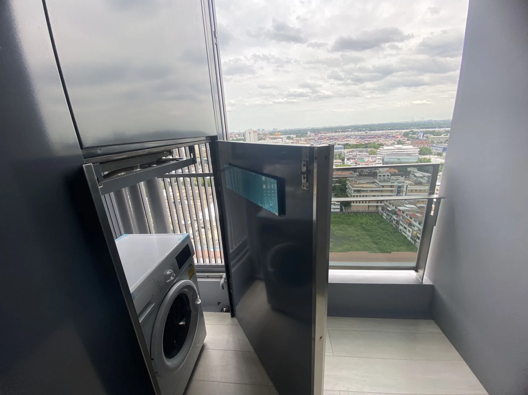 Property photos for The Room Sukhumvit 38