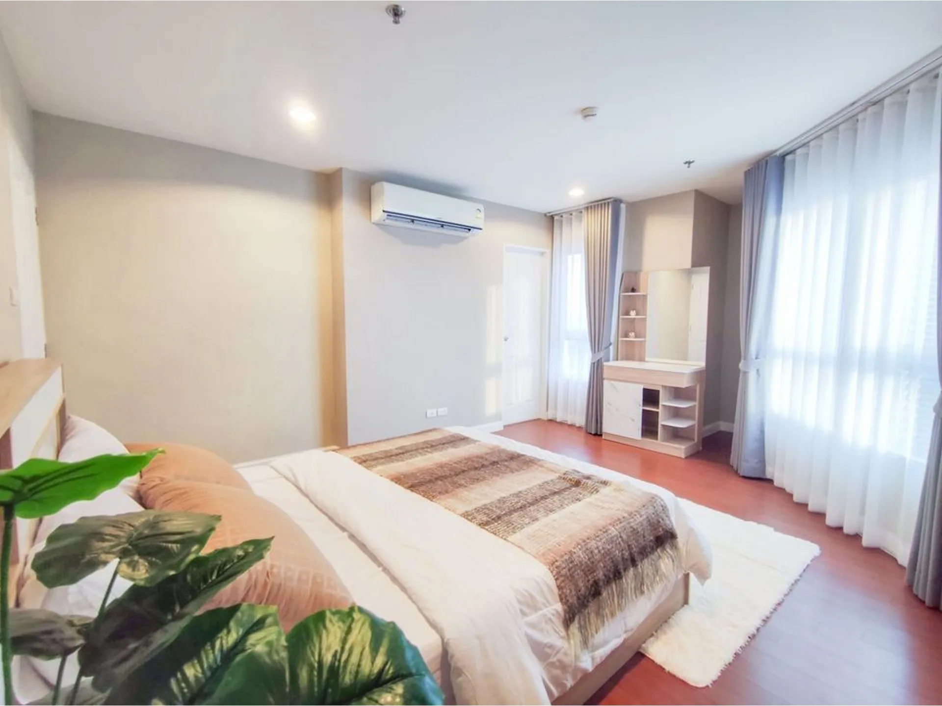 Property photos for Belle Grand Rama 9