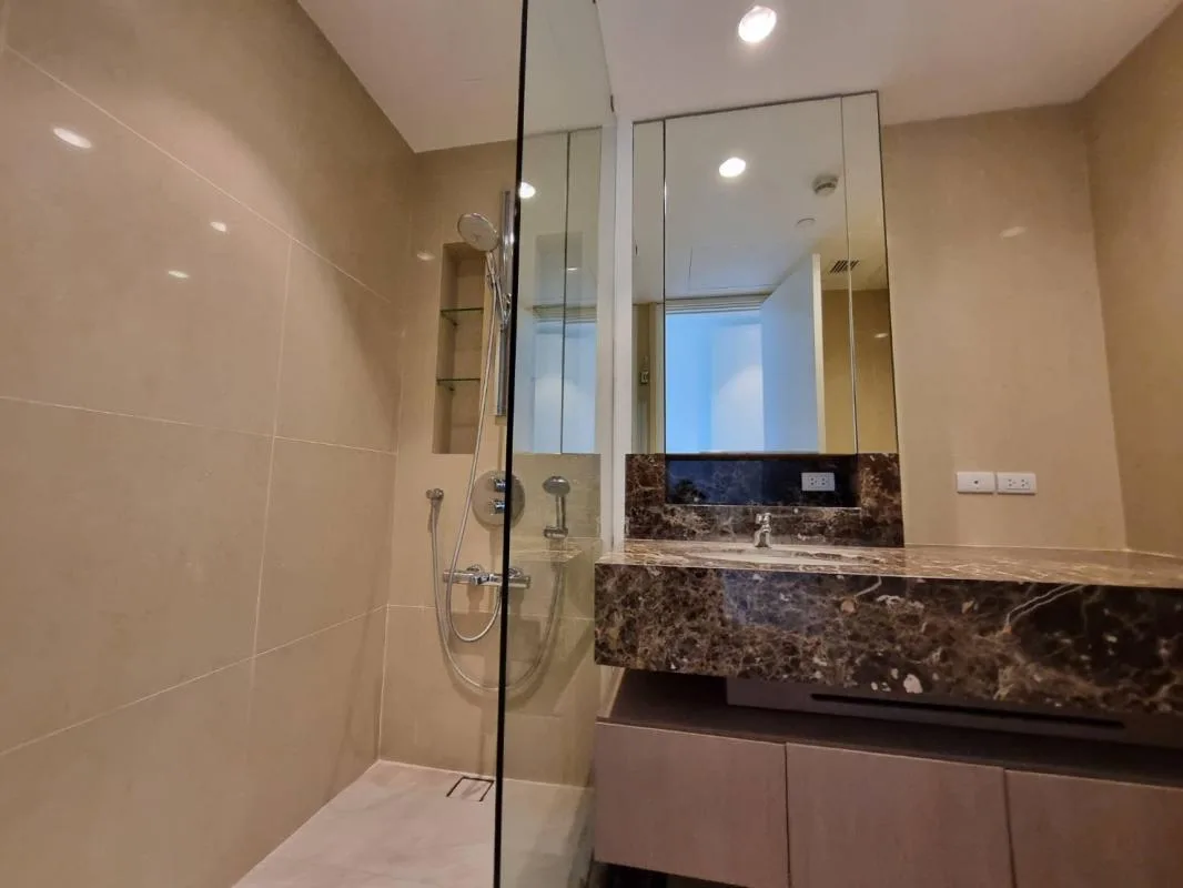 Property photos for 185 Rajadamri