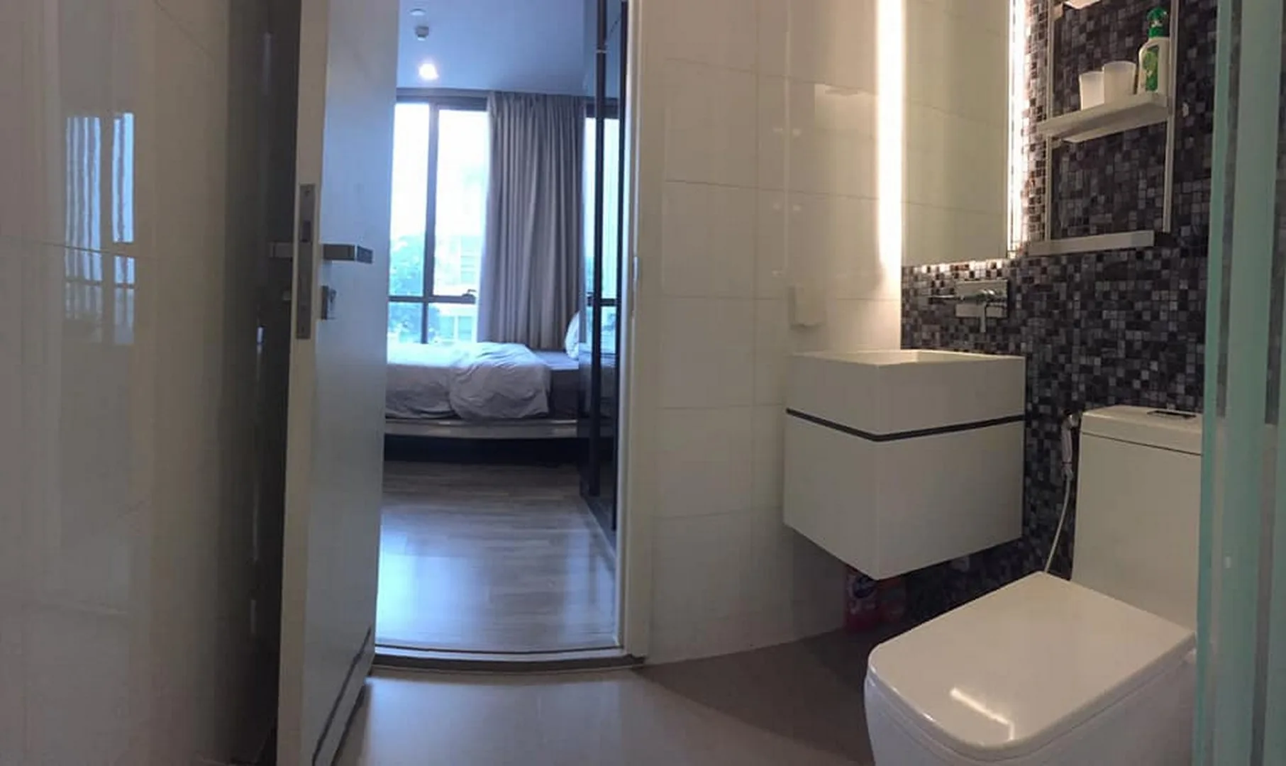Property photos for The Room Sukhumvit 69