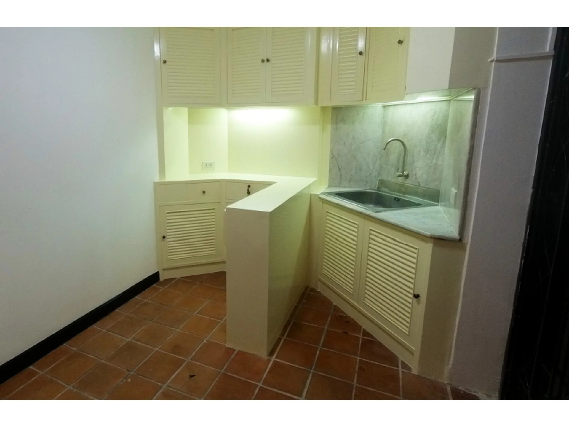 Property photos for Single House Soi Ruamrudee