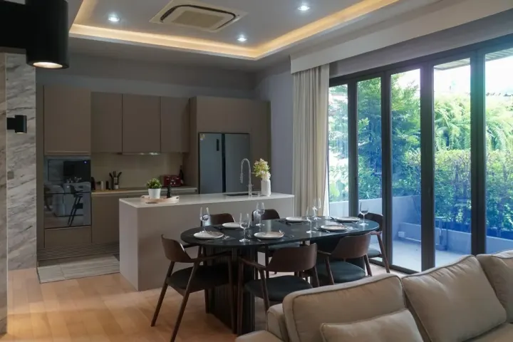 Property photos for Arna Ekamai