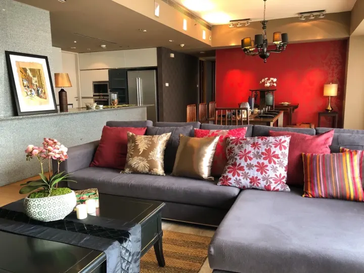 Property photos for The Met