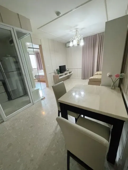 Property photos for The Crest Ruamrudee