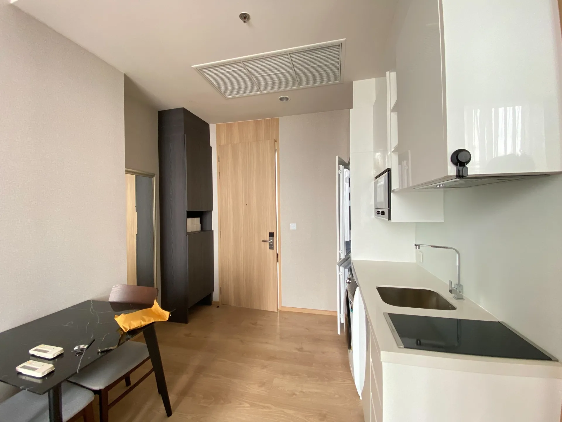 Property photos for Noble BE19