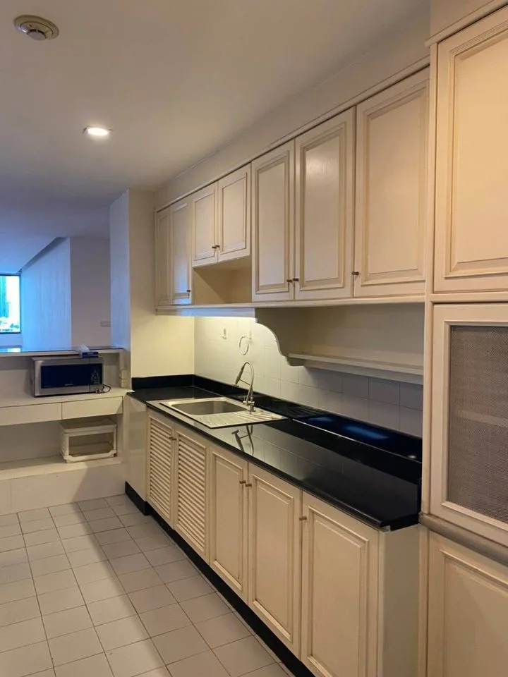 Property photos for The Habitat Sukhumvit 53