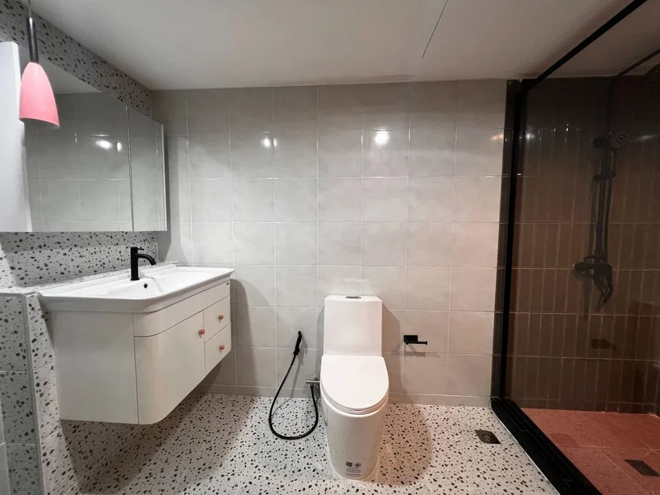 Property photos for State Tower