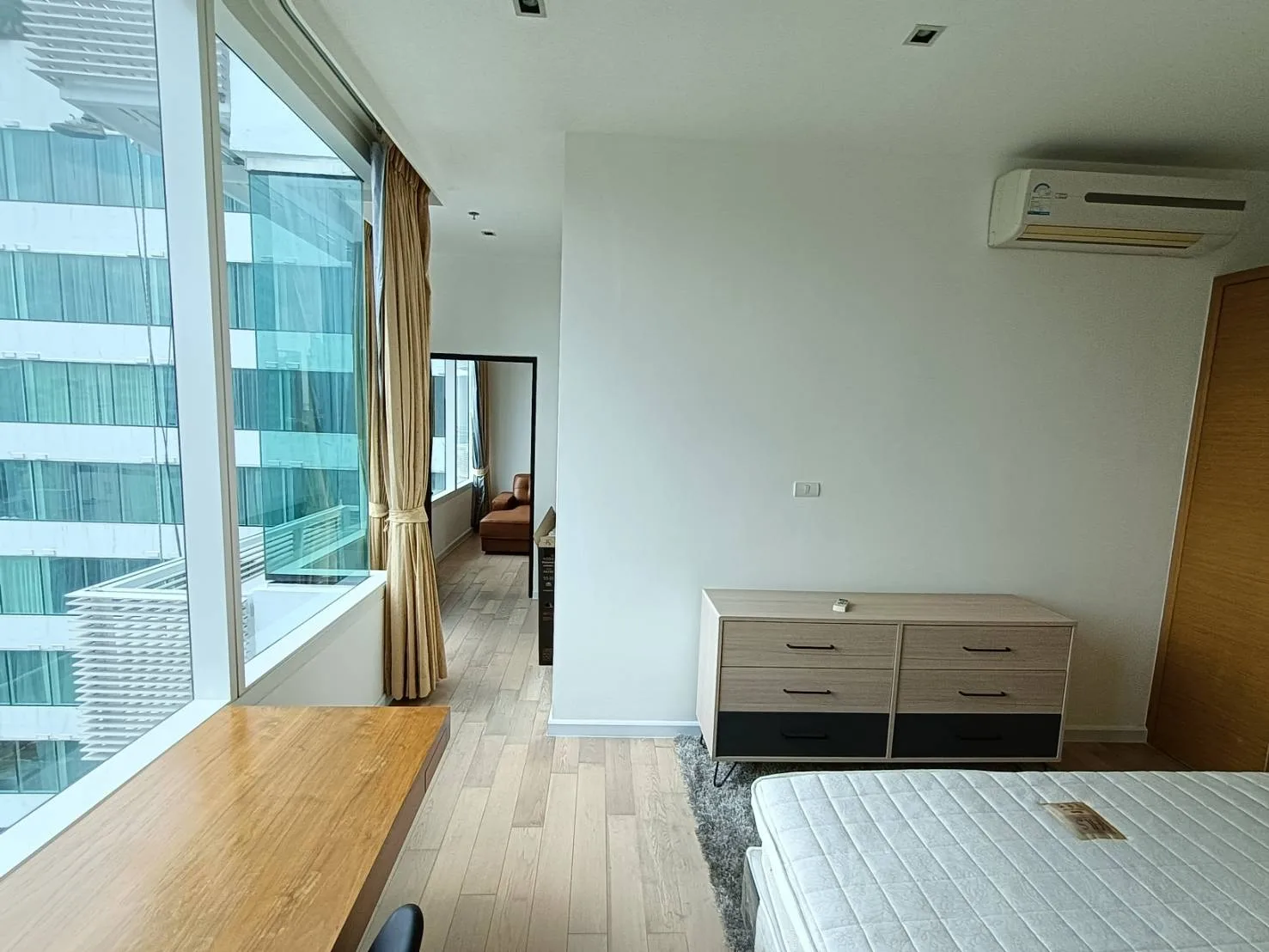 Property photos for Eight Thonglor Residence