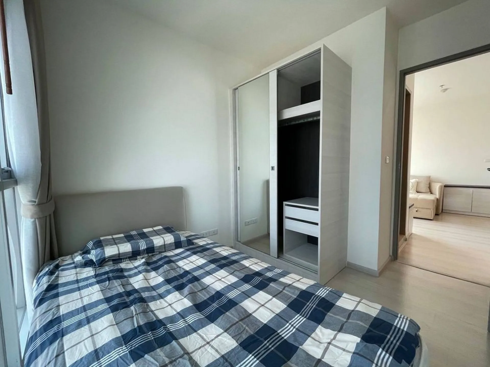 Property photos for Life Ratchadapisek