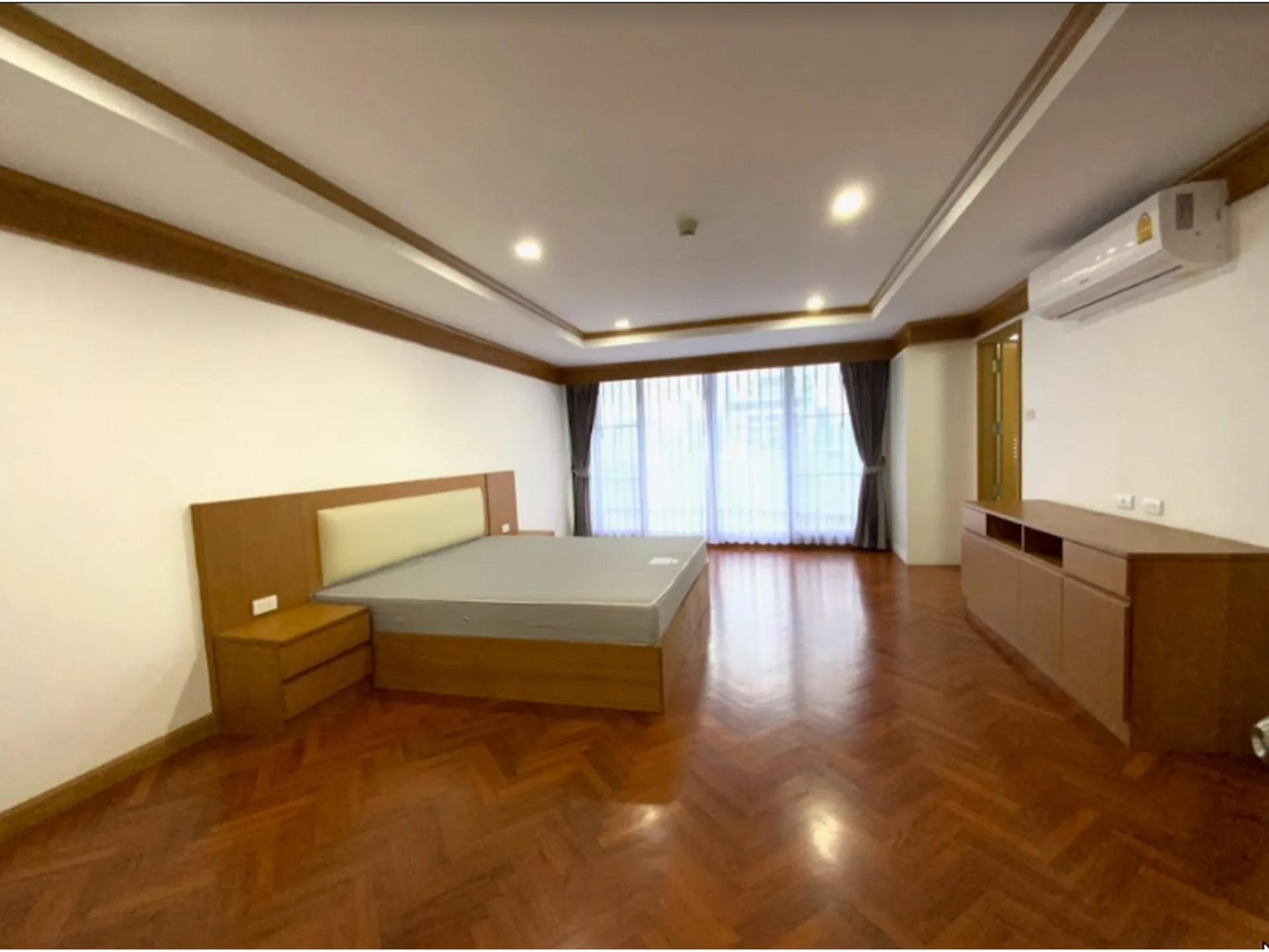 Property photos for Supalai Place