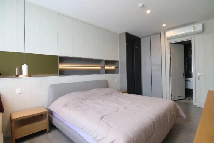 Property photos for 333 Riverside