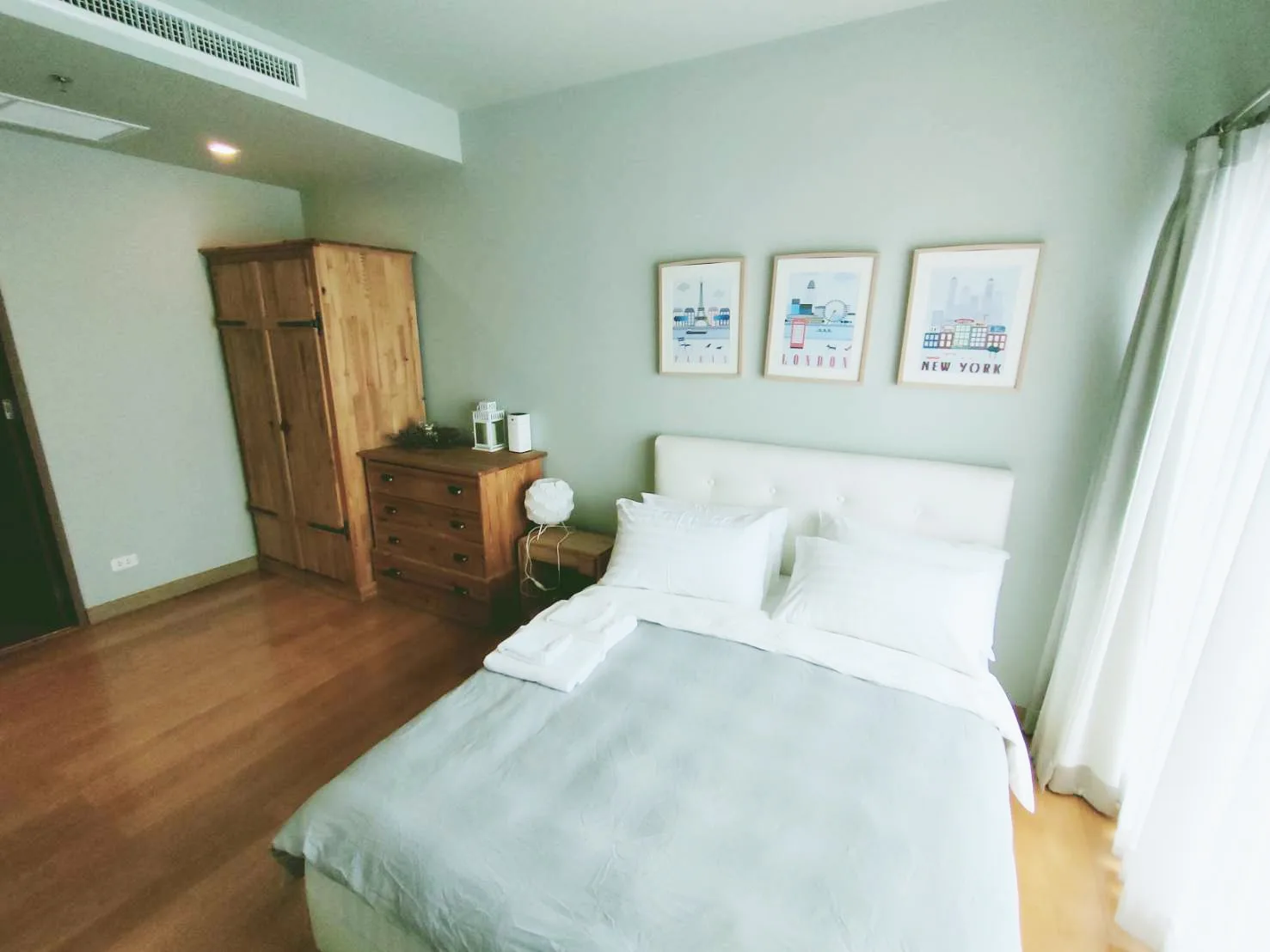 Property photos for Noble Revent