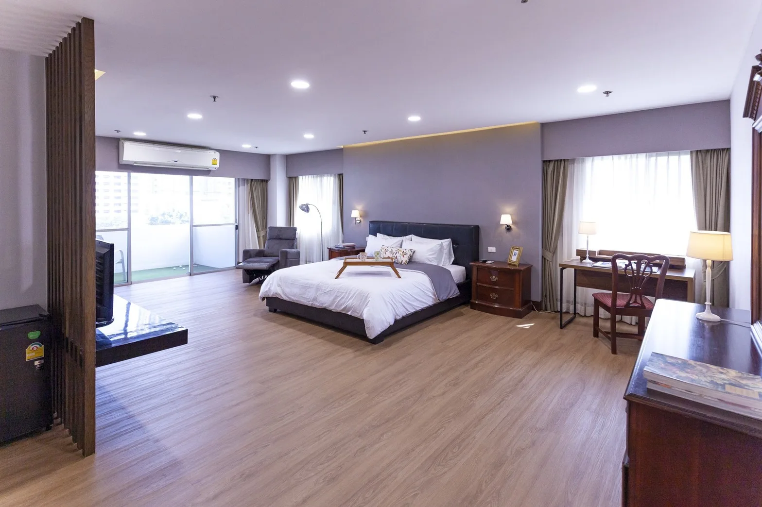 Property photos for 33 Tower