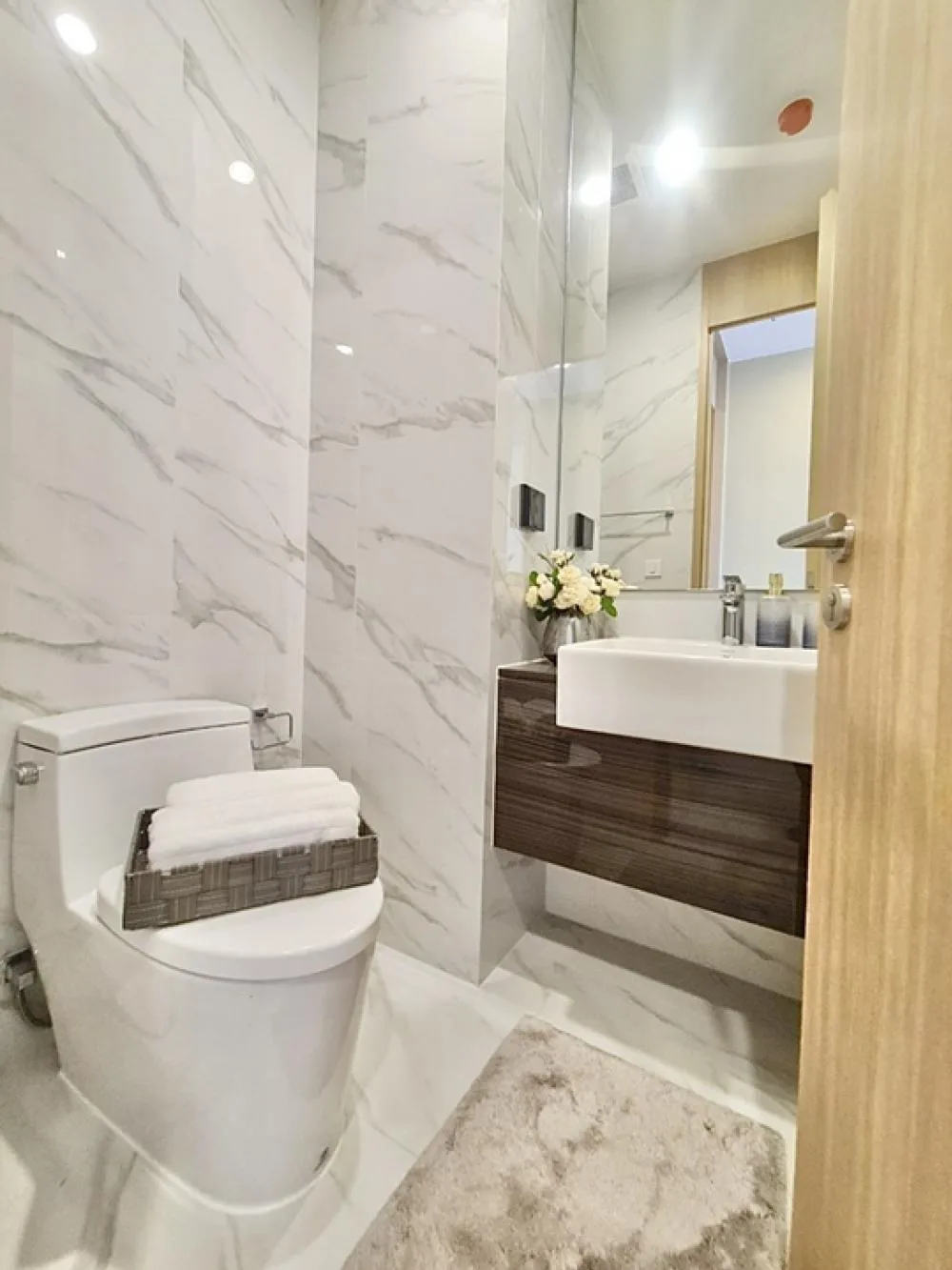 Property photos for Noble BE19