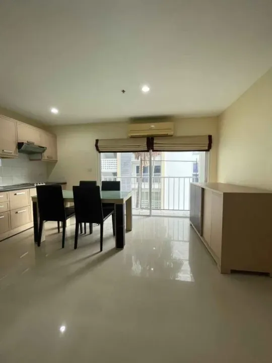 Property photos for Metro Park Sathorn