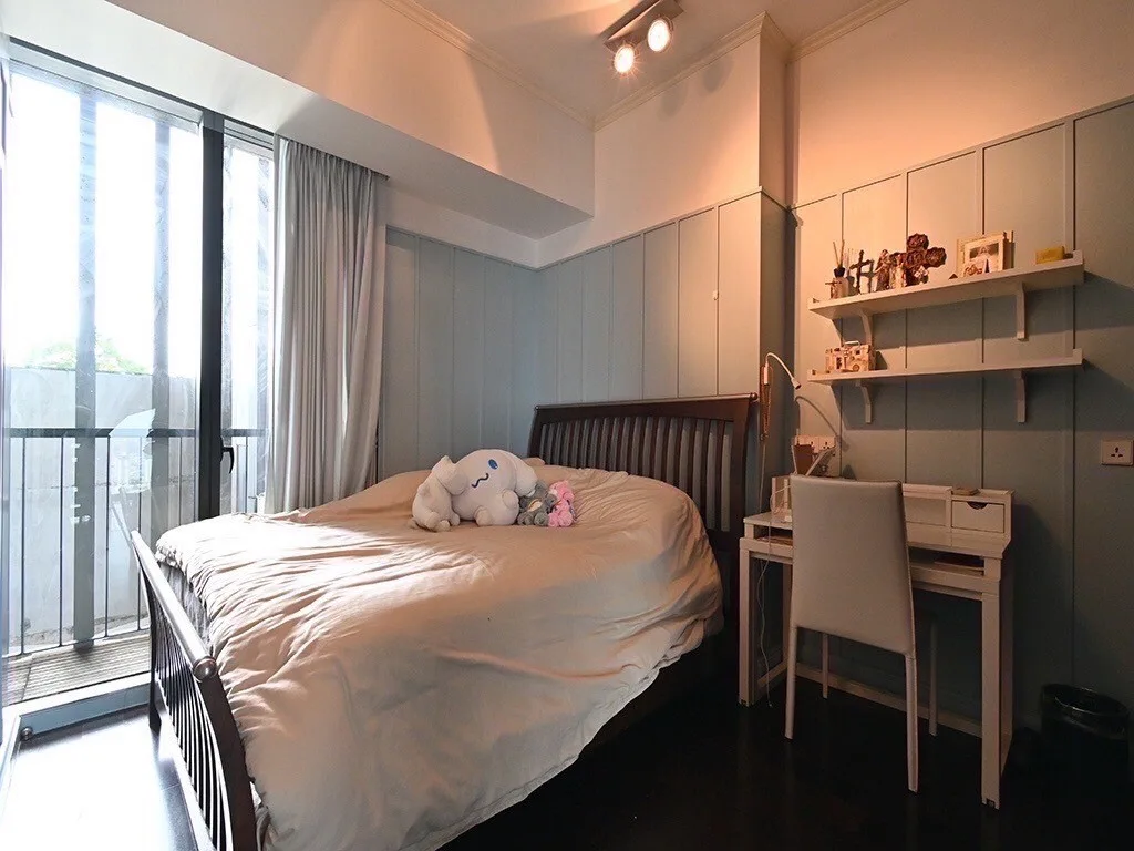 Property photos for The Met