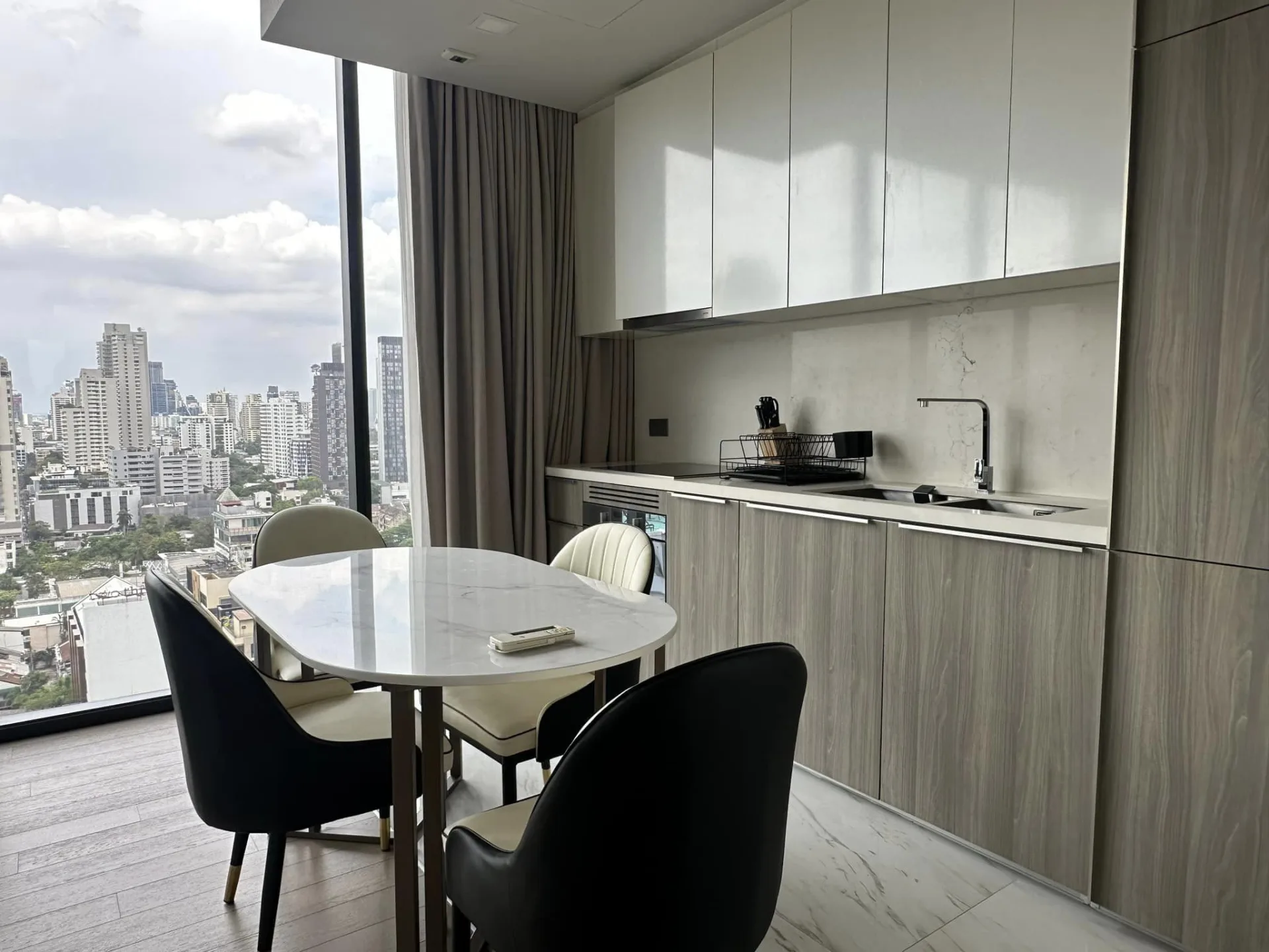 Property photos for Celes Asoke