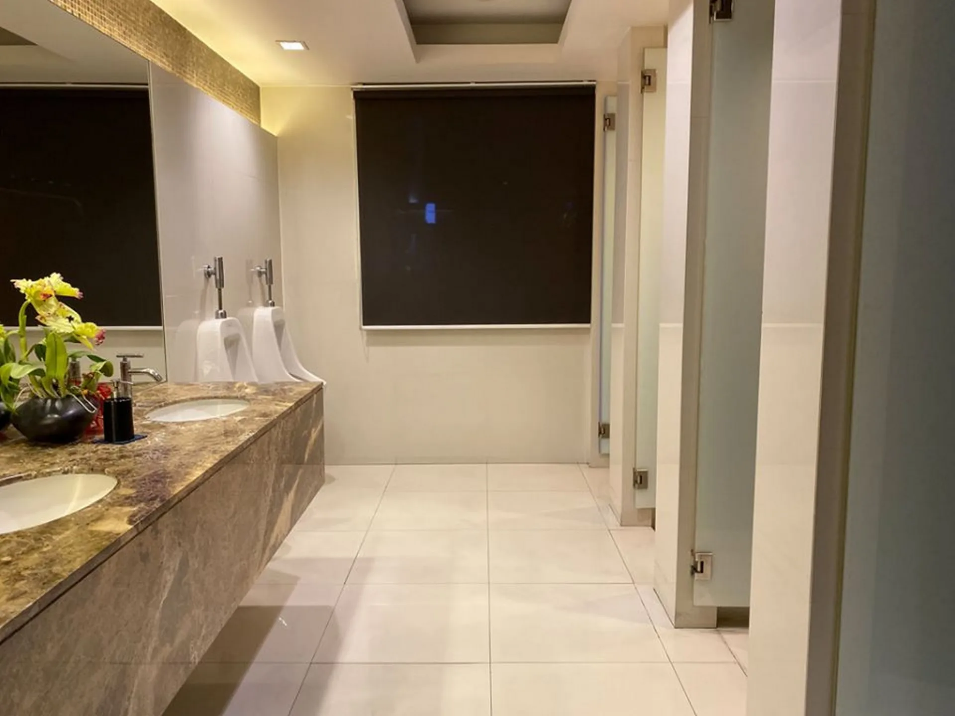 Property photos for MANHATTAN CHIDLOM