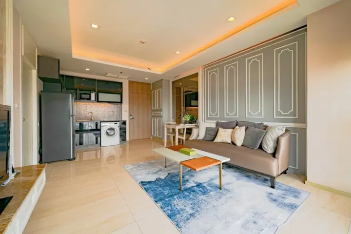 Property photos for Noble Reveal