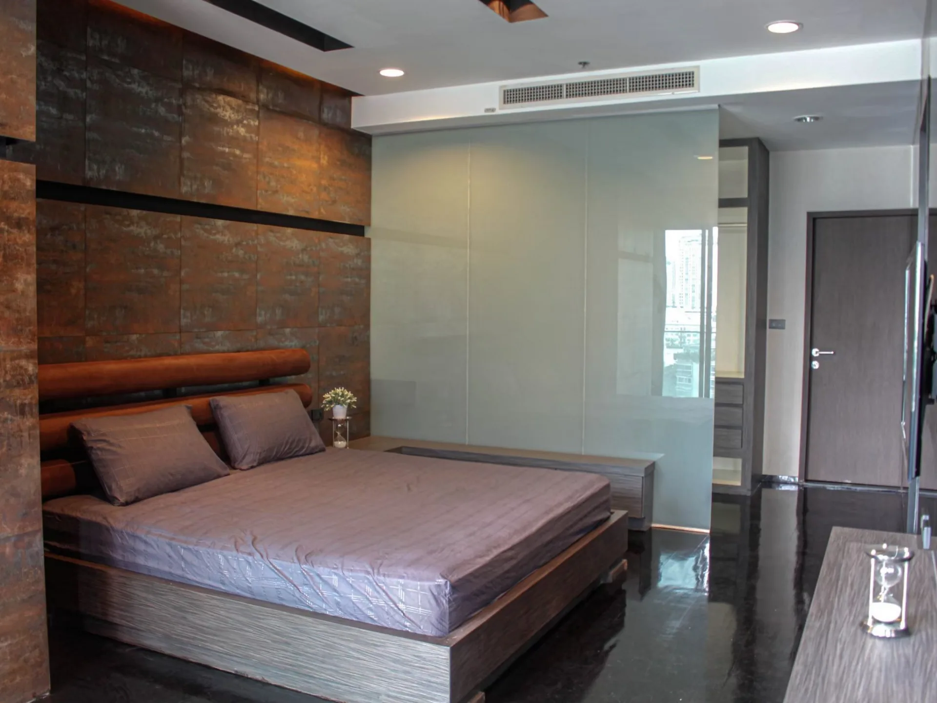 Property photos for Noble Remix2