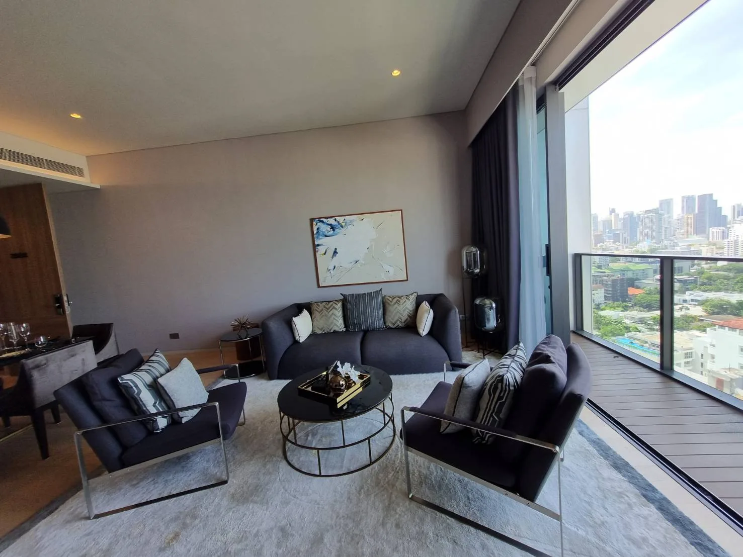 Property photos for Tela Thonglor